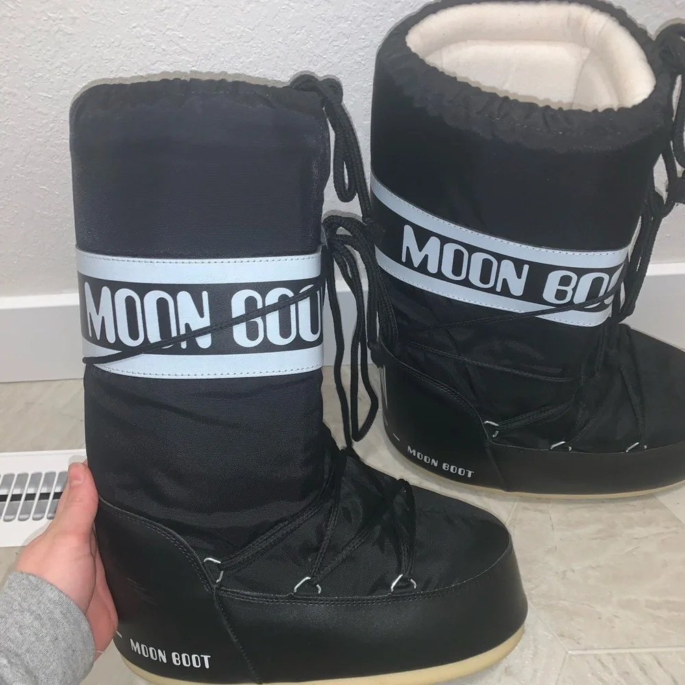 Moon Boot - Picture 2 of 4